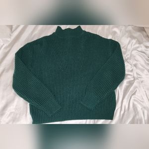 Crewneck knit sweater